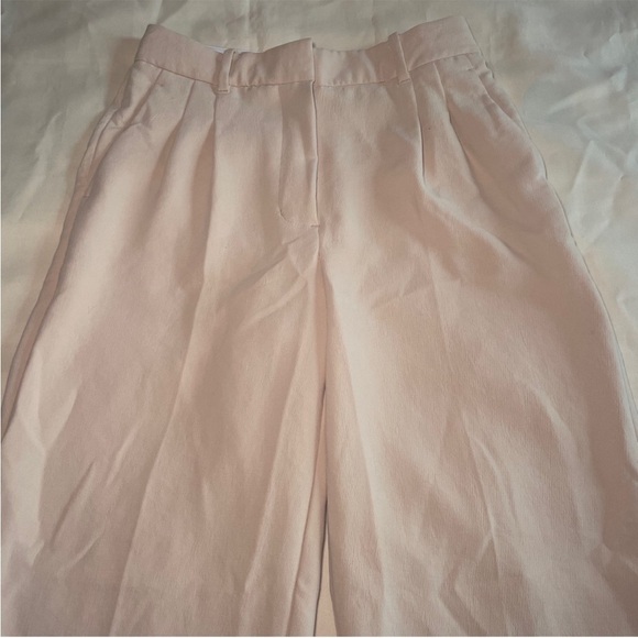 Aritzia- The Effortless Pants Yellow Beige Cream Size 4 Wide Leg - Picture 3 of 10